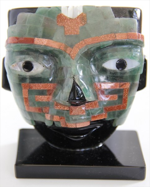 136-Погребальная маска из Теотиуакана